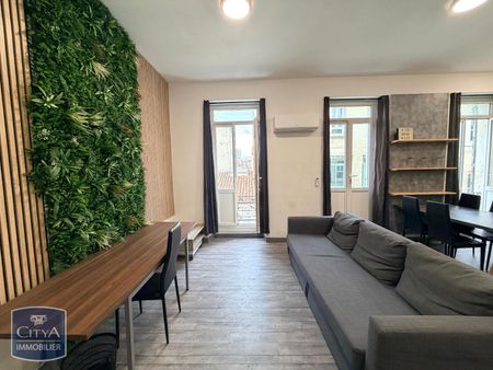 Location Appartement 1 pièce 45m² MARSEILLE 8ème - Photo 3