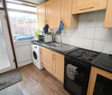 Room 3, 20 Barley Croft, HP2 4UY, Hemel Hempstead - Photo 5