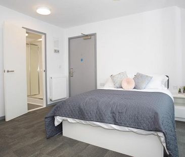 Studio to rent - Photo 6