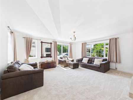 1 bedroom semi-detached house to rent - Photo 3