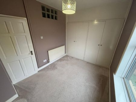 Sanforth Street, Whittington Moor, Chesterfield, S41 8RU - Photo 2