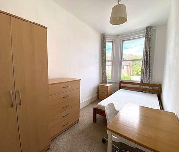 St Thomas Hill, Canterbury, CT2 - Photo 3