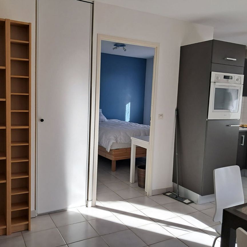 À LOUER ? Beau T2 meublé dans résidence de standing avec piscine et tennis, - Photo 1