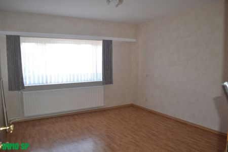 Centraal gelegen appartement op de eerste verdieping met 2 slaapkamers - Foto 4