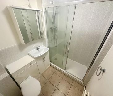 1 bedroom ground floor flat to rent - Photo 3