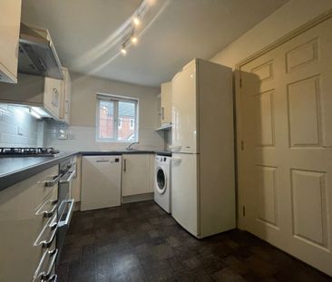 3 bedroom semi-detached to rent Woodpecker Lane, Norwich - Photo 5