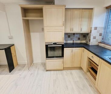 3 bedroom terraced house to rent - Photo 6