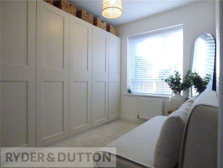 Plough Drive, Heywood, Greater Manchester, OL10 - Photo 4