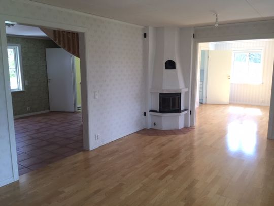 Hovgården, Stjärnhovs säteri - Foto 1