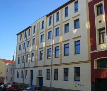 Großzügige 4 Zimmer-Wohnung mit Südbalkon und Stellplatz in der Pau... - Foto 1