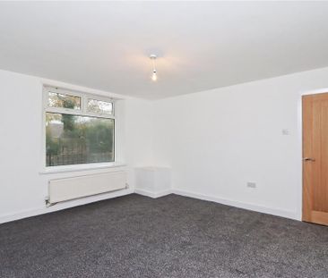 4 bedroom terraced house to rent - Photo 4
