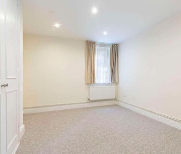 Pittville Lawn, Cheltenham, GL52 - Photo 5
