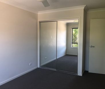 2/79 Falconer Street, Southport QLD 4215 - Townhouse For Rent | Domain - Photo 4