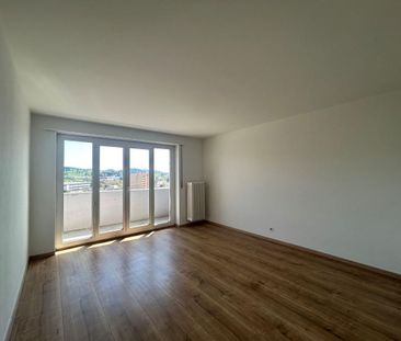 Appartement de 4.0 pièces avec balcon et vue dégagée - Foto 3