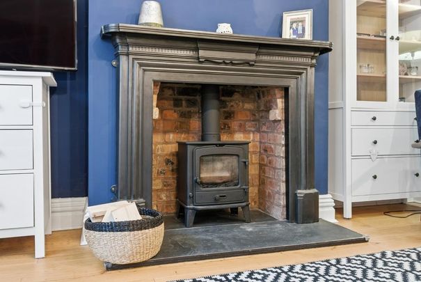 4 bedroom semi-detached house to rent - Photo 1