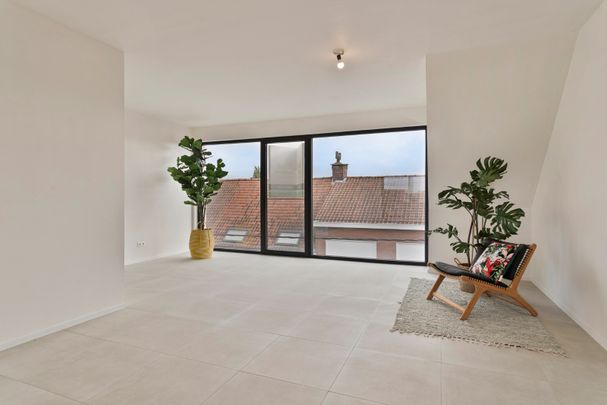 Ruim nieuwbouwappartement met 3 slaapkamers in Staden - Photo 1