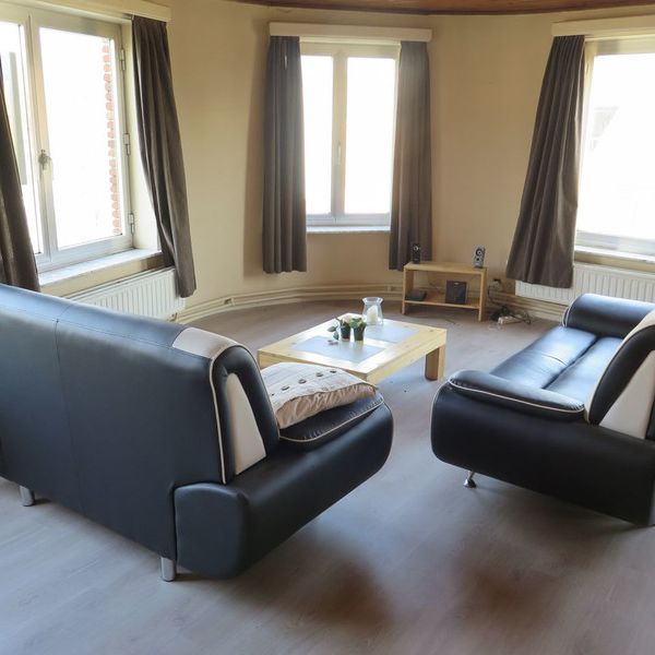 GEZELLIG APPARTEMENT, GROTE LEEFRUIMTE, VEEL LICHTINVAL te AALST - Photo 1