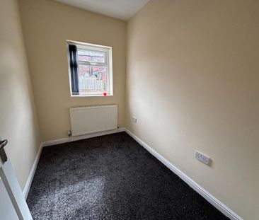 3 bedroom terraced house to rent - Photo 6