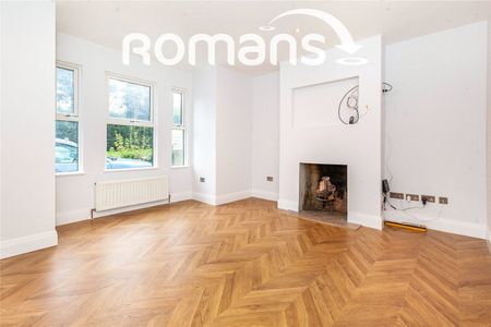 London Road, Ascot, SL5 - Photo 2