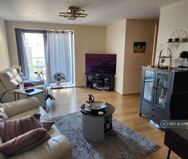 2 bedroom penthouse to rent - Photo 1