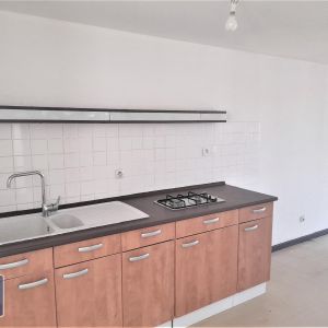 Location Appartement 2 pièces 45m² TOURNUS 71700 - Photo 2