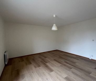 Location Appartement 3 pièces 66m² - Photo 2