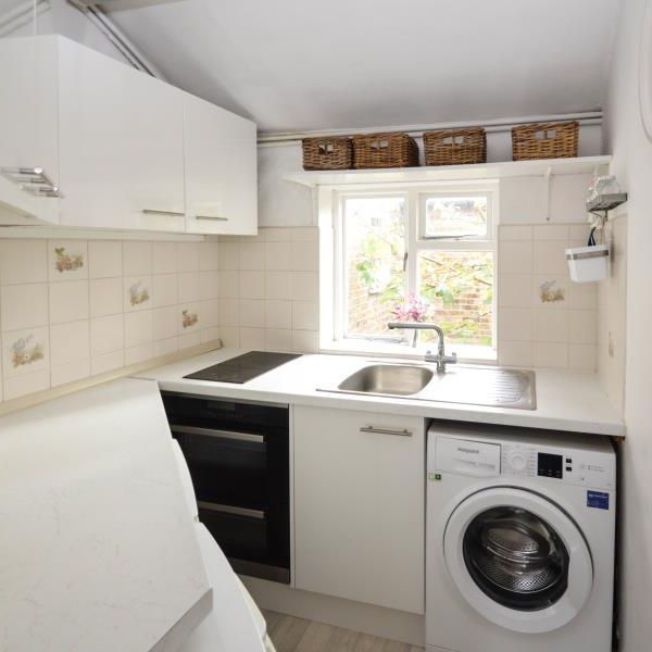 2 bedroom maisonette to rent - Photo 1