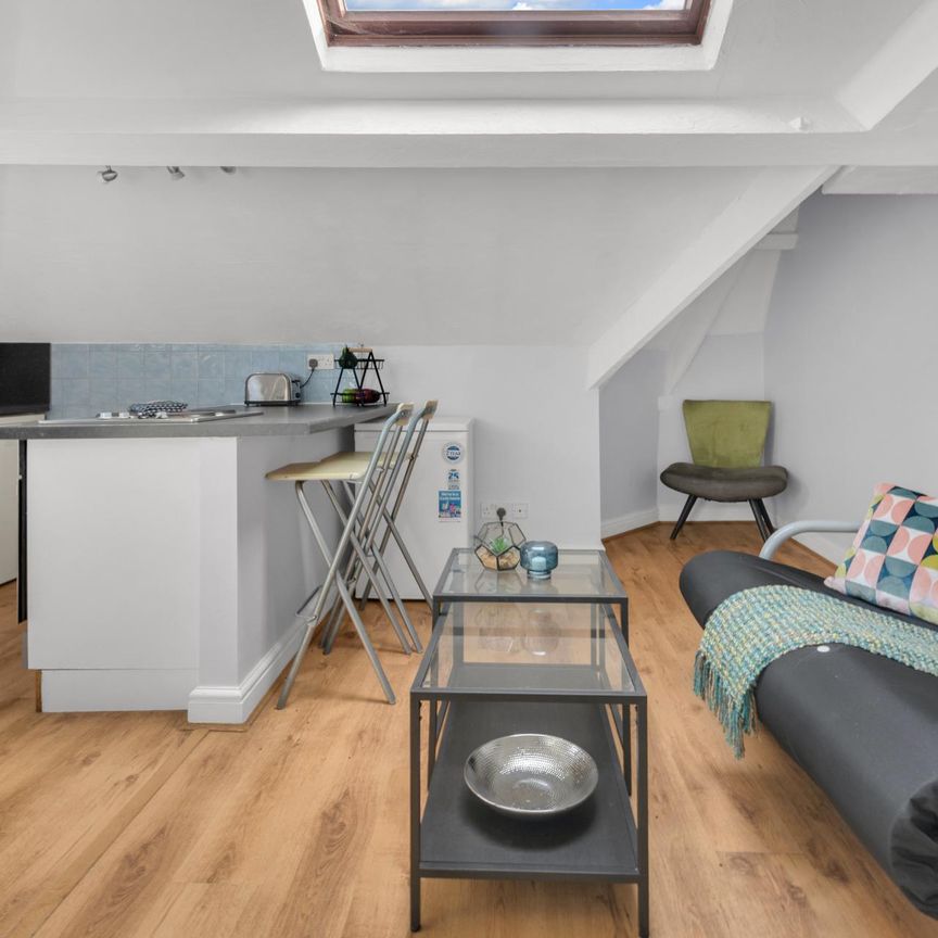 229 HYDE PARK ROAD Leeds - LS6 1AH - Photo 1