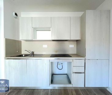 Location Appartement 3 pièces 66m² LE BLANC MESNIL 93150 - Photo 3