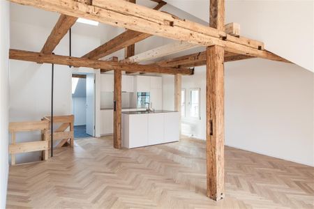 High-quality 5-room maisonette apartment in Bälliz - Foto 3