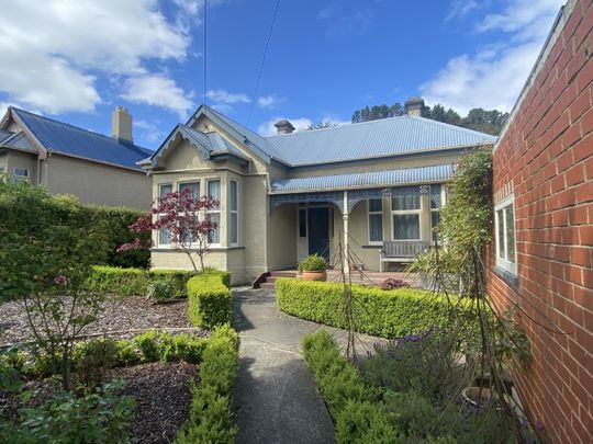 Spacious Studio Room Available! 2026 - Photo 1