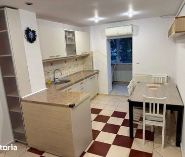 Apartament cu 3 camere, decomandat, etaj 1- Calea Girocului - Photo 2