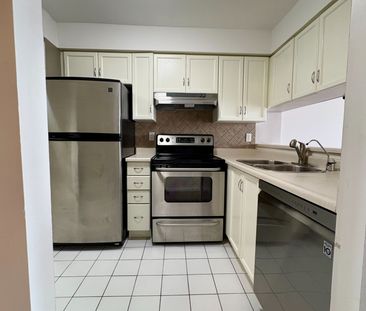 For Lease - 309 Major Mackenzie Drive Unit# 501, Richmond Hill, Ont... - Photo 6