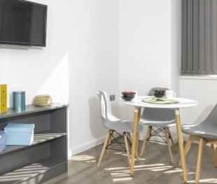 Deluxe Recently Refubished - Photo 3