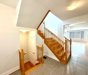 For Lease - 49 Corley Street, Kawartha Lakes, Ontario - Photo 2