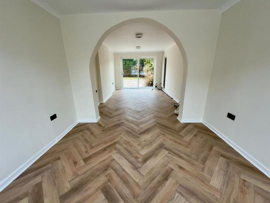 4 bedroom semi-detached house to rent - Photo 1