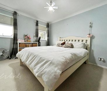 2 bedroom end of terrace house to rent - Photo 4