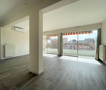 Location Appartement 4 pièces 80m² - Photo 2