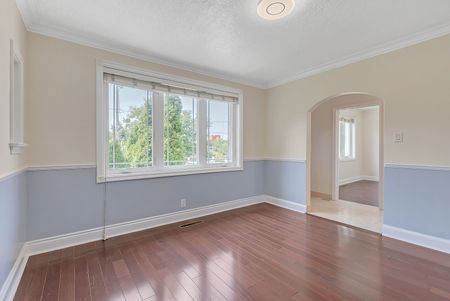 For Lease - 4061 Dufferin Street, Toronto, Ontario - Photo 2