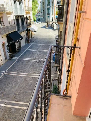 Alquiler de estudio en Calle de la Estafeta, 70 - Photo 3