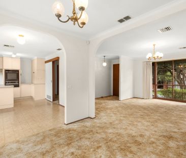 Spacious Unit in Croydon - Photo 1