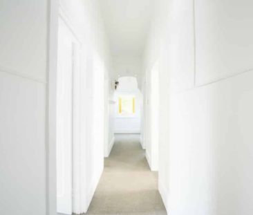 Handy Location- 4 Bedrooms Off Street Parking - Photo 5