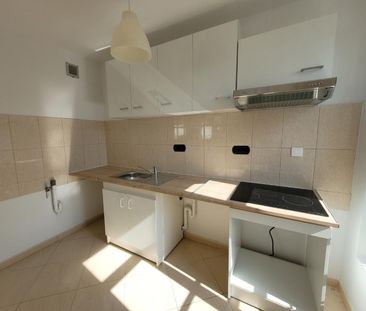Location Appartement 3 pièces 56m² CONDE SUR L ESCAUT 59163 - Photo 3