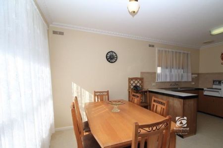 NEAT & TIDY! - Photo 3