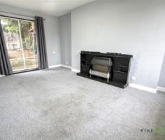 2 BEDROOM Bungalow - Semi Detached - Photo 3