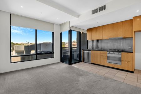 Contemporary One-Bedroom Apartment in Prime Carlton Location - Photo 3
