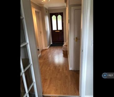 1 bedroom in a house share to rent - Photo 4