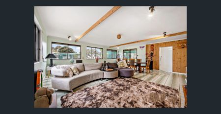 Solid family home with room to move! - Photo 4