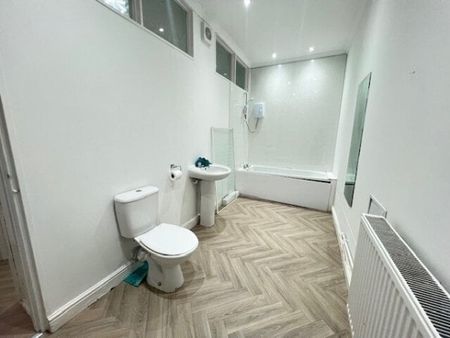 Cwmamman Road, Ammanford, SA18 - Photo 5