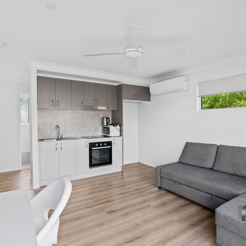 Private 2-Bedroom house - Elevated Position, Fully Fenced & Partially Furnished - Photo 1